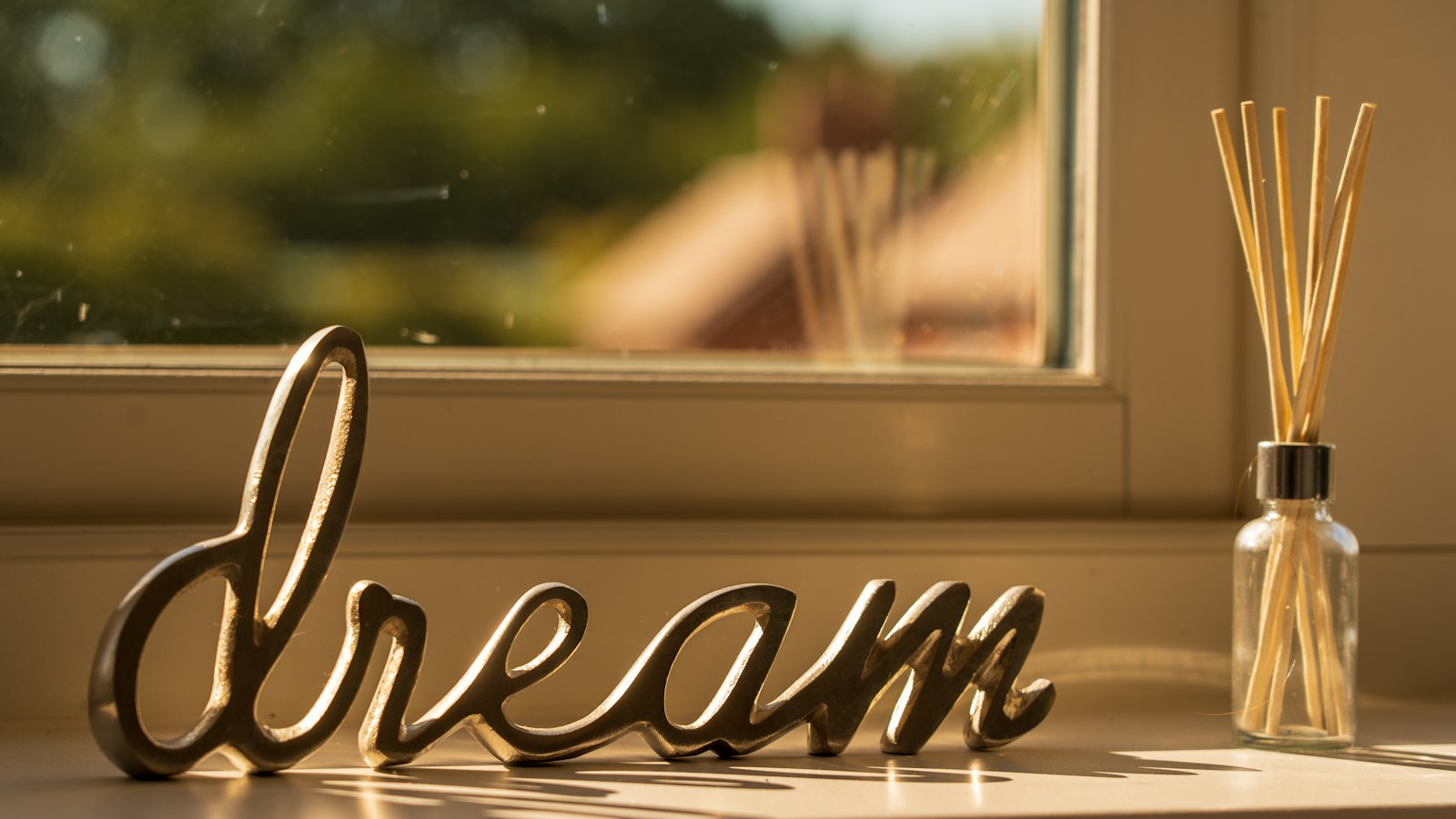 - защипка (pinch)
- снится (dreaming)
- чему⁤ (what)
- К (to)
- К чему снится ‍защипка (what does dreaming of ⁤a pinch mean)